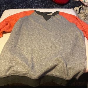 Medium mens long sleeve sweater